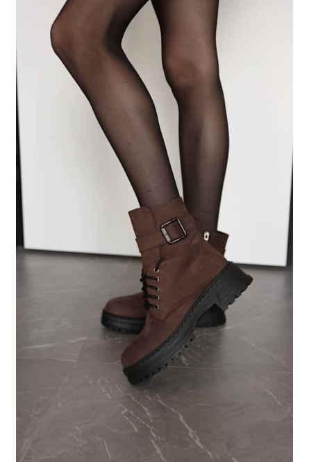 Suede boots