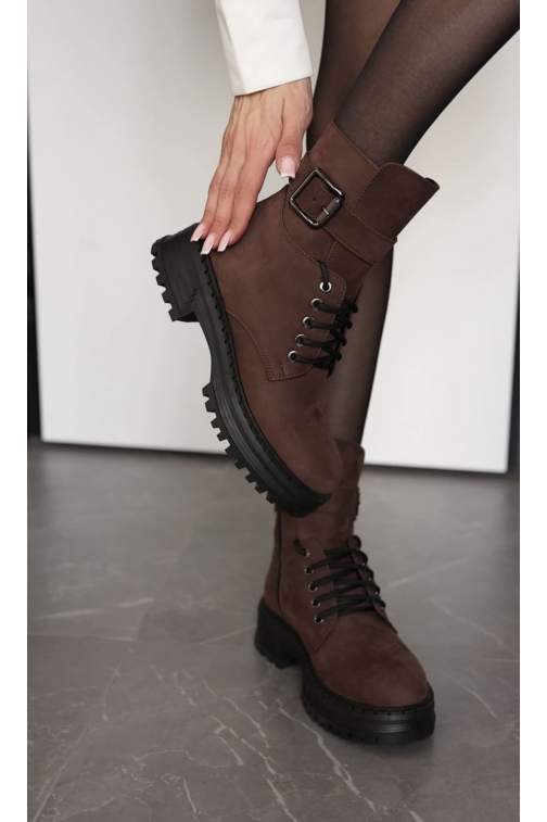 Suede boots