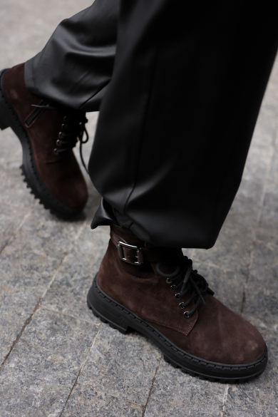 Suede boots