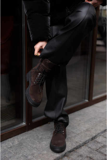 Suede boots